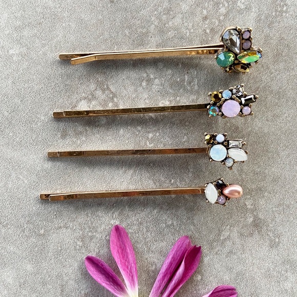 Vintage pink and green embellished hair pins - Picture 2 of 8
